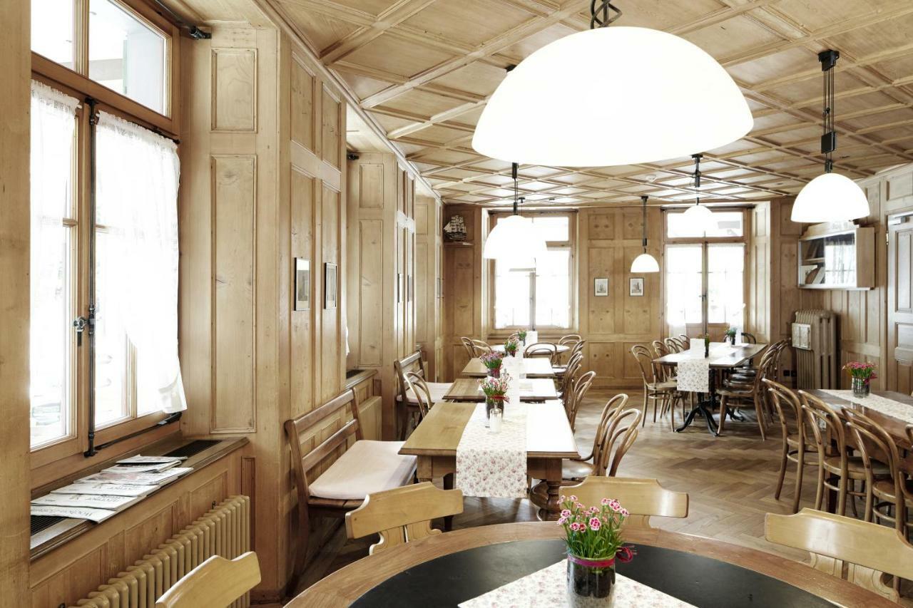 Hotel Kurhaus 플루흘리 외부 사진